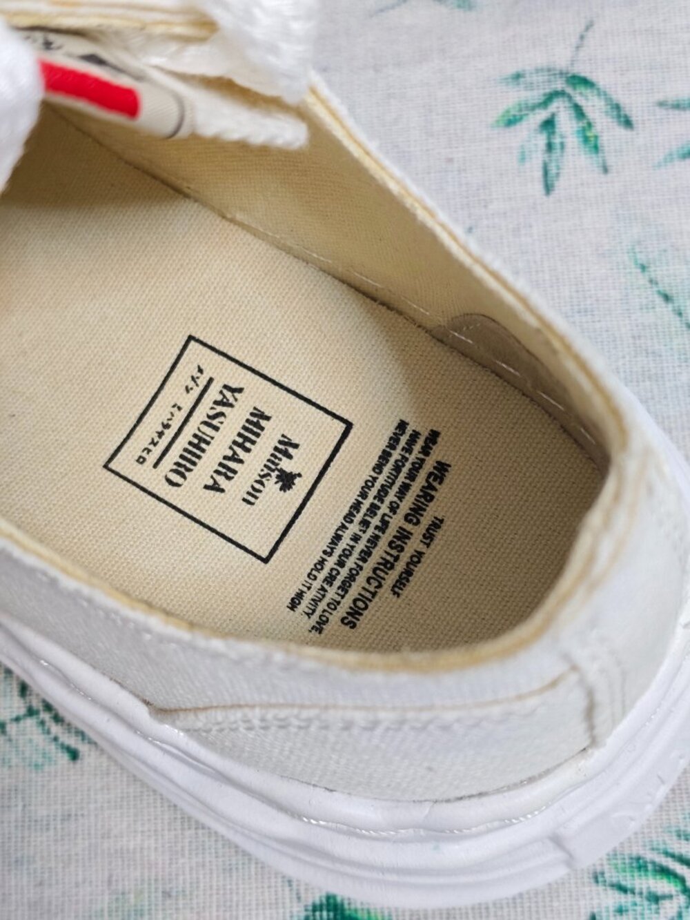 Maison Mihara Yasuhiro MMY White Canvas Low-Top Sneakers, Original Sole - Picture 9 of 10
